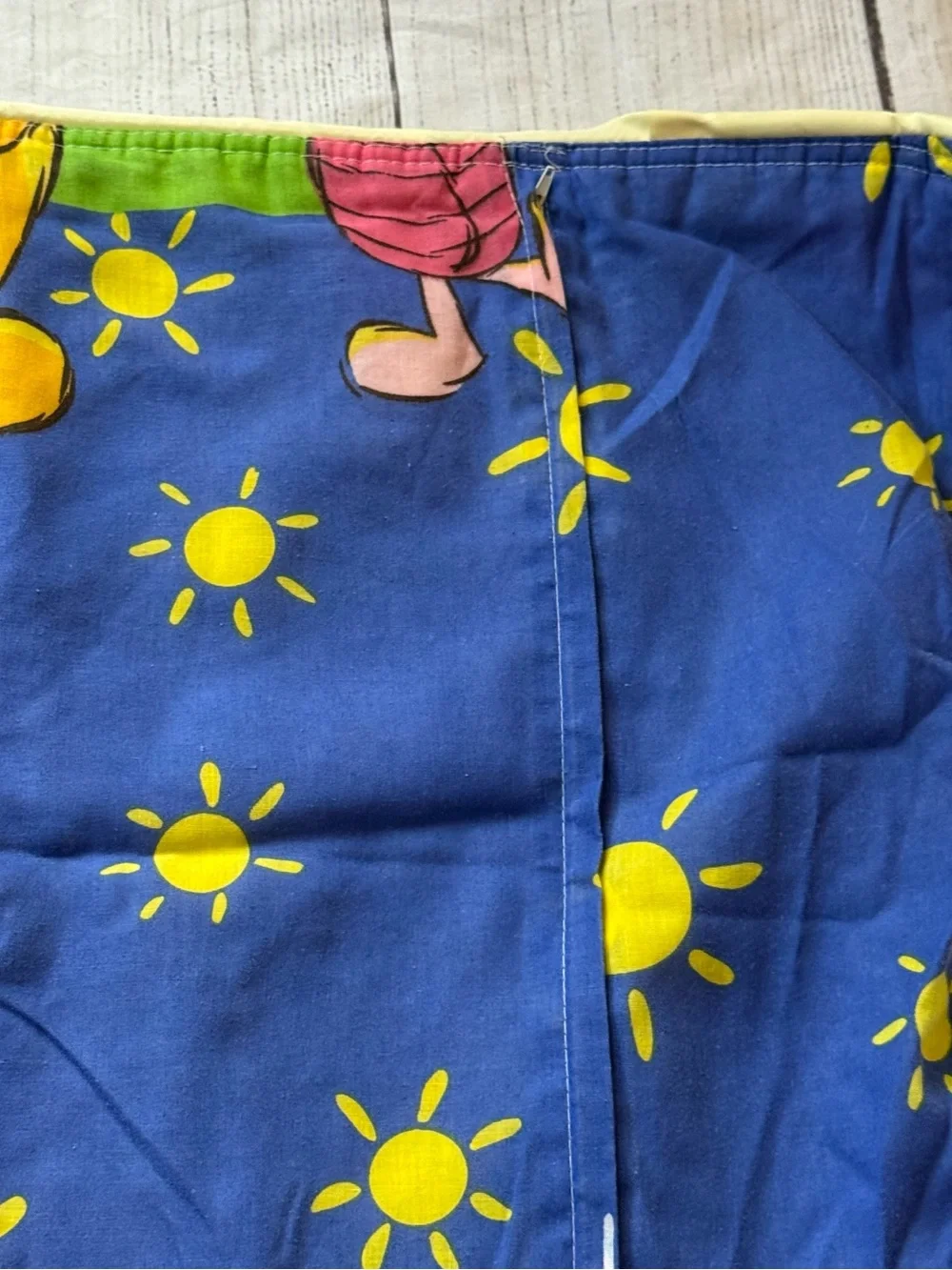 Vintage Disney Winnie the Pooh + Piglet zipper pillow case